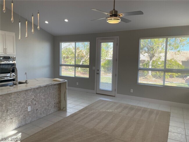 Building Photo - 8562 Lambert Dr