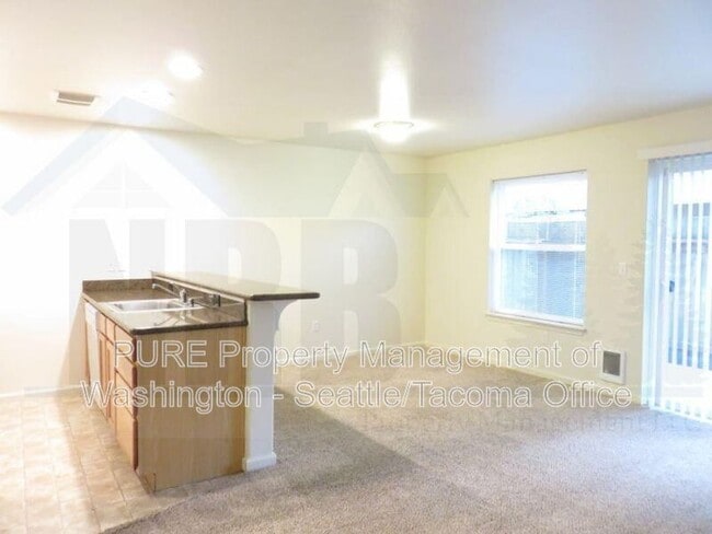 Building Photo - 4045 S Warner St