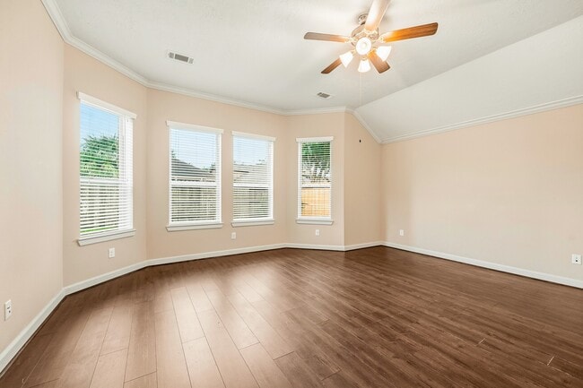 Building Photo - 18315 E Willow Oak Bend Dr