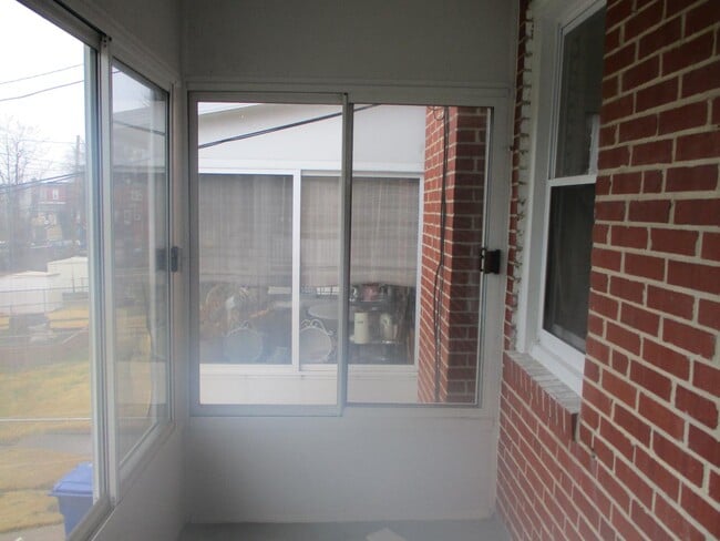 Building Photo - 2863 Edgecombe Cir S