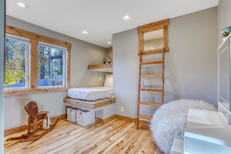 Building Photo - 1221 Commercial St