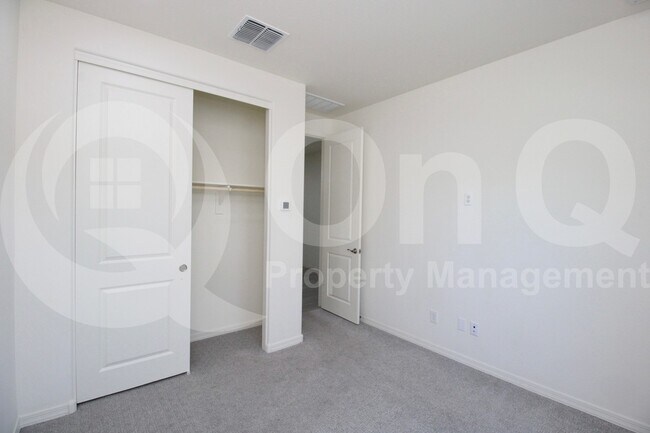Building Photo - 9114 S 167th Dr