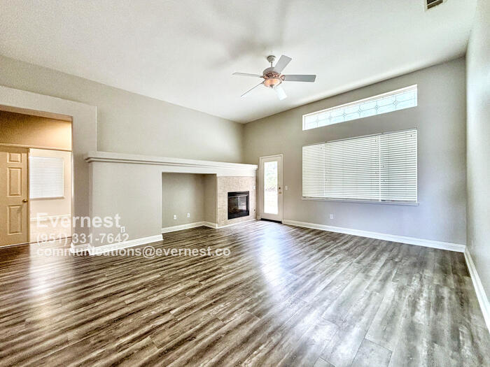 Building Photo - 25284 Silverwood Ln