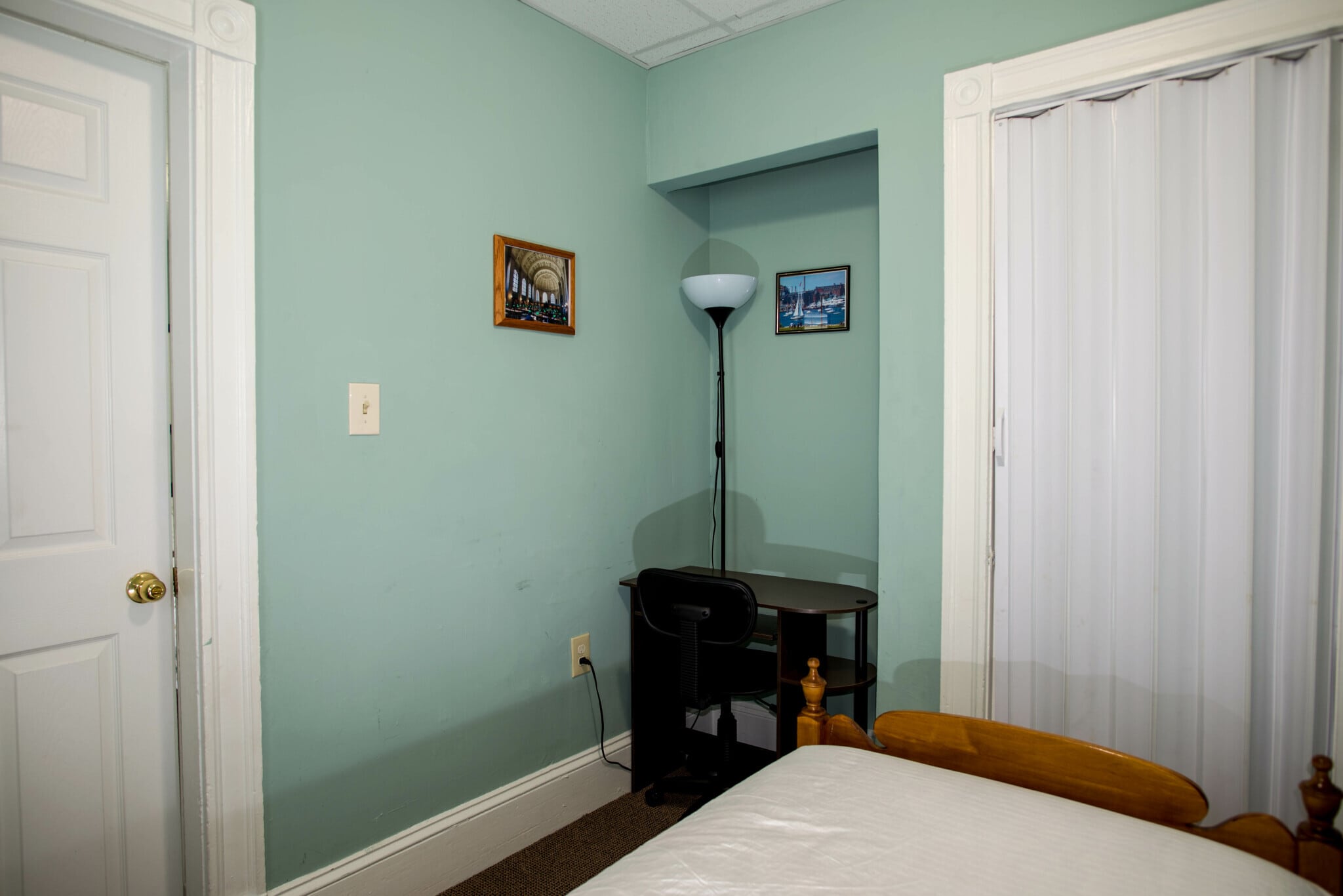 Building Photo - 42 Everett St