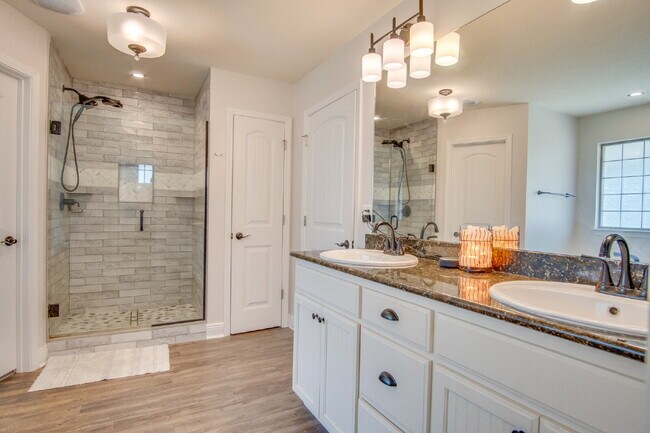 Building Photo - Milton 4BR Pool Home with Office, Vaulted Ceilings, Screened Saltwater Pool & 2-Car Garage