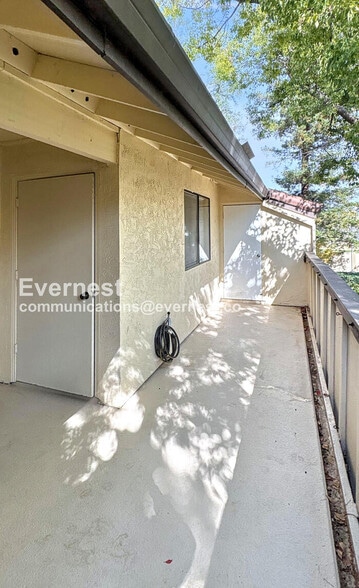 Building Photo - 3164 Kimber Ct