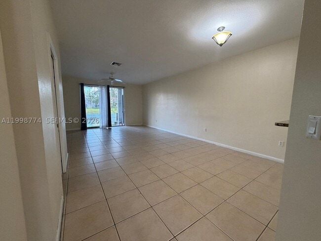 Building Photo - 8246 SW 27th St