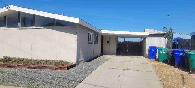 Primary Photo - 9552 Fermi Ave
