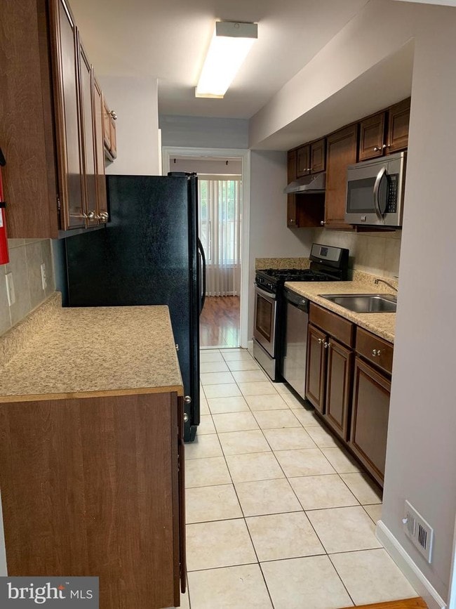 Building Photo - 12603 English Orchard Ct