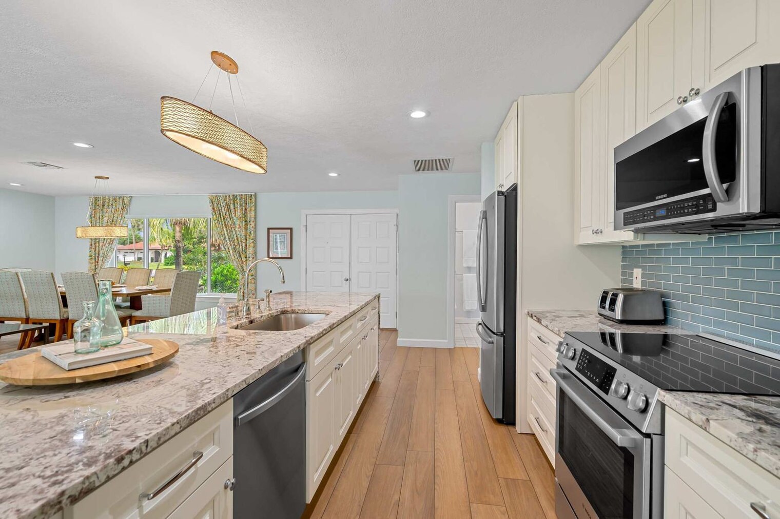 Building Photo - 2218 Kings Lake Blvd