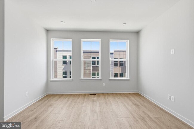 Building Photo - 18002 Alicia Ave