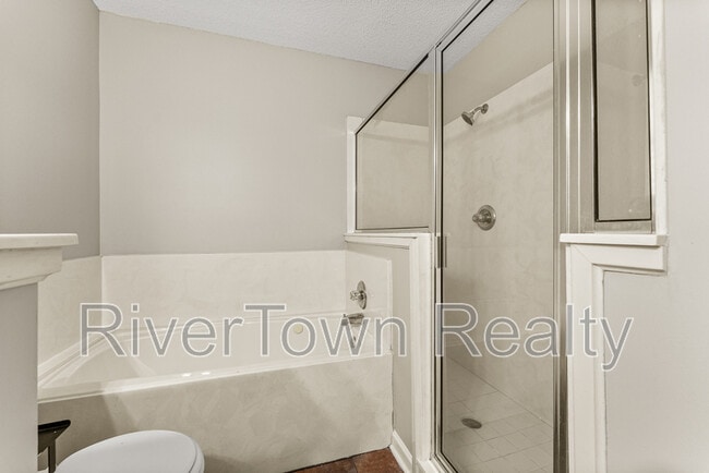 Building Photo - 7016 S Estacada Way