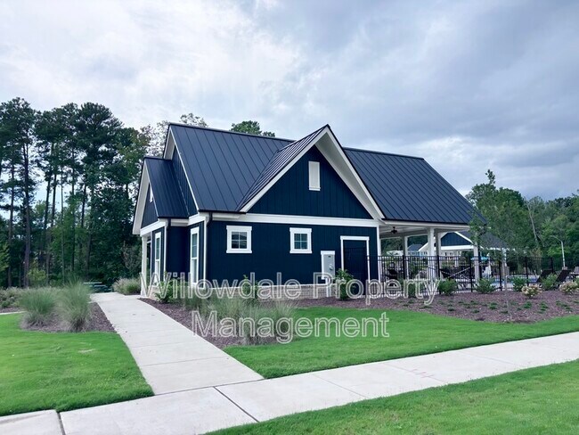 Building Photo - 211 Central Townes Wy