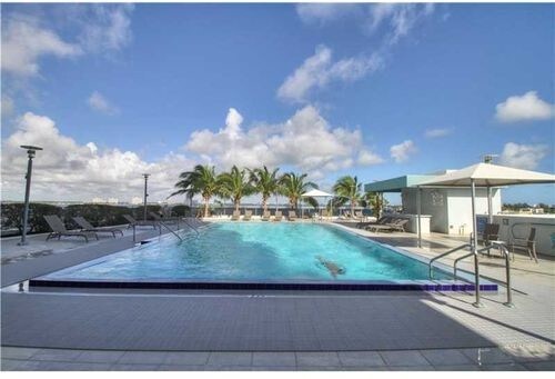 Building Photo - 1700 John F Kennedy Causeway