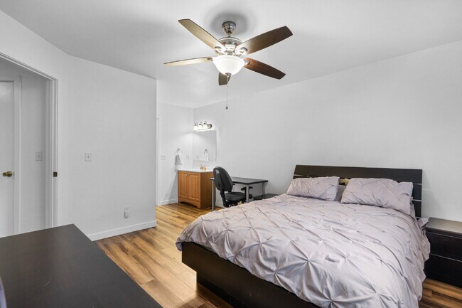 Building Photo - North Boulder Condo!