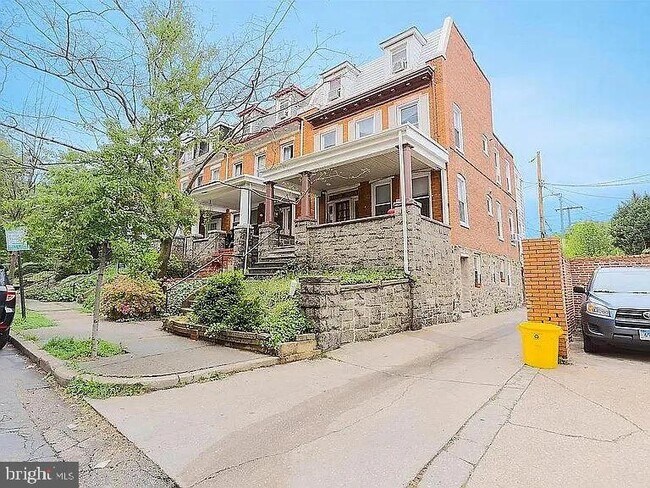 Building Photo - 3301 GUILFORD Ave
