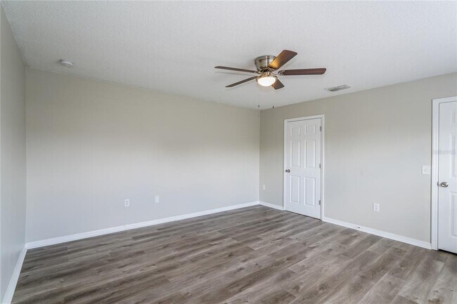 Building Photo - 3640 Queens Cove Blvd