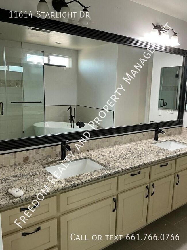 Building Photo - 11614 Starlight Dr