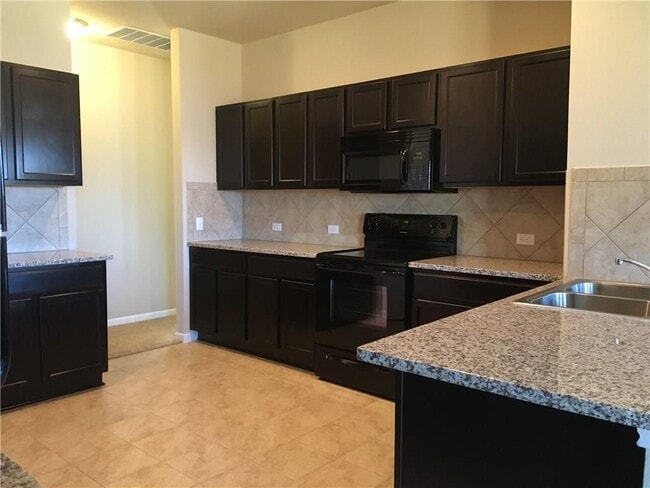 Building Photo - 100 Navidad River Dr