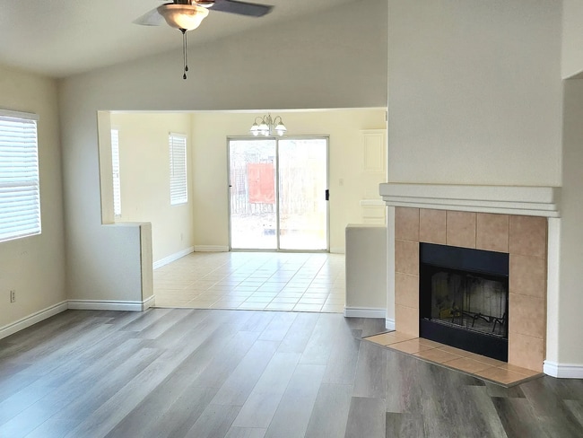 Building Photo - One story home featuring open floor plan