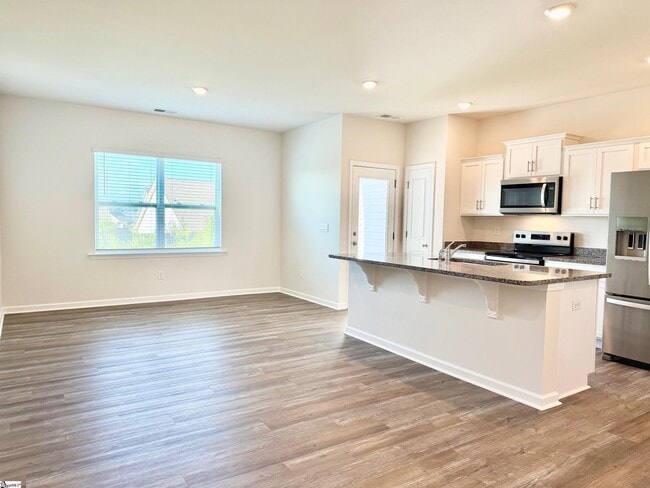 Building Photo - 792 Embark Cir