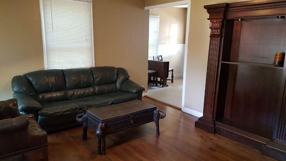 Building Photo - 3709 Baldwin Ave