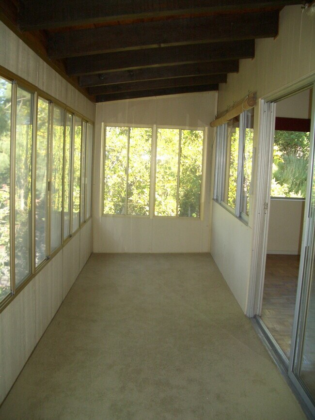 Upstairs Covered Porch - 1525 Fernwood Pacific Dr