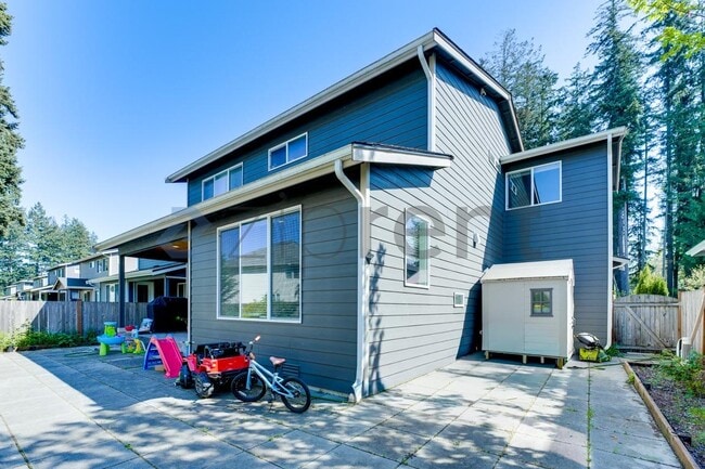 Building Photo - Unit