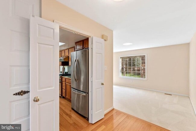 Building Photo - 9711 Cinnamon Creek Dr