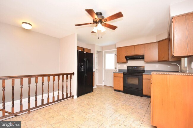 Building Photo - 12327 Elk Run Rd