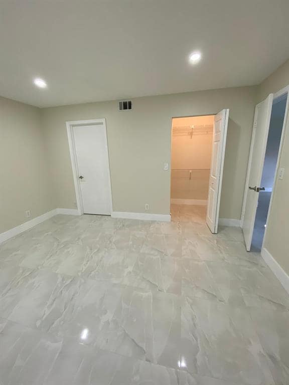 Building Photo - 8830 Royal Palm Blvd