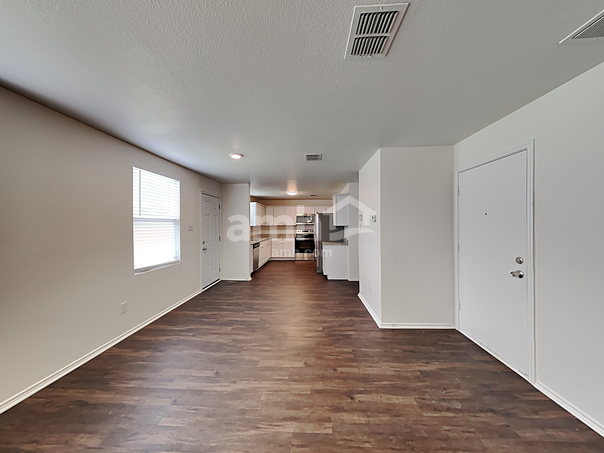 Building Photo - 8307 River Bluffs Dr