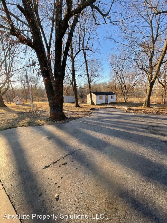 Building Photo - 3 br, 2 bath House - 6993 N Farm Rd 69