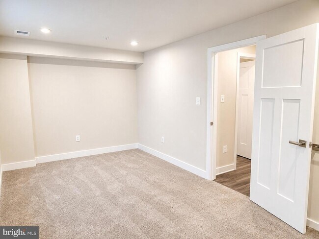 Building Photo - 340 Paca Gardens Ln