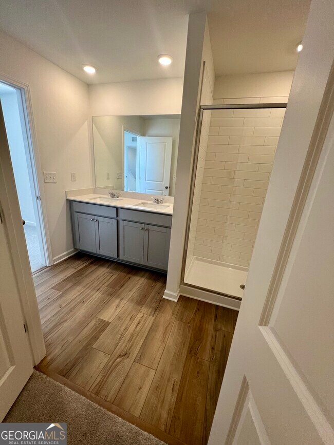 Building Photo - 128 Rolling Mdw Wy