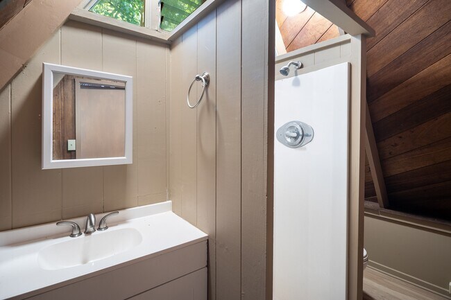 Building Photo - 3270 Huelani Dr