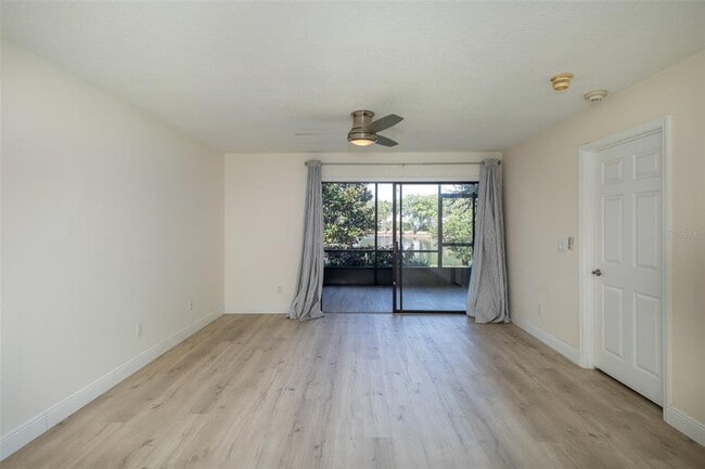 Building Photo - 2411 Gallery View Dr