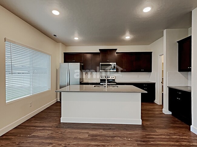 Building Photo - 9401 W Chino St