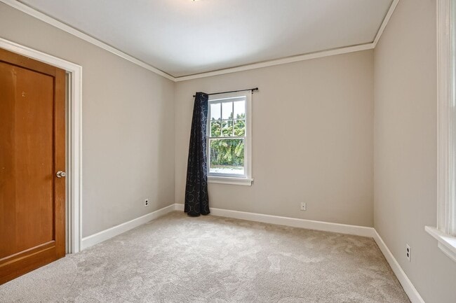 Building Photo - NEW BEST PRICE at $2,195 Fully Rehab 3 Bed...