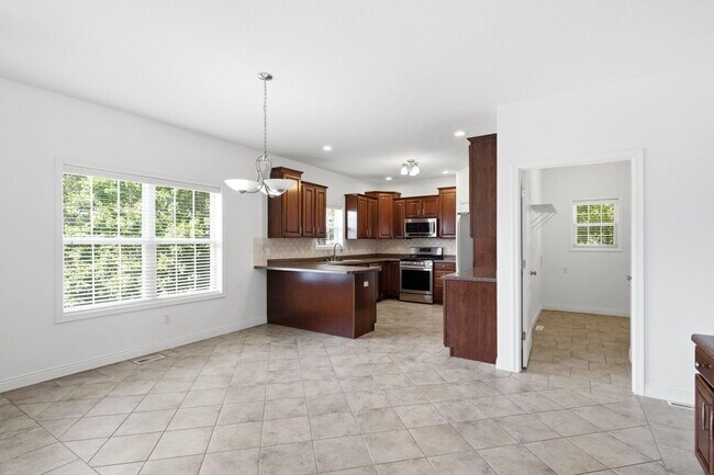 Building Photo - 1900 Muirfield Dr