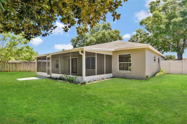 Building Photo - 15528 Hidden Lake Cir