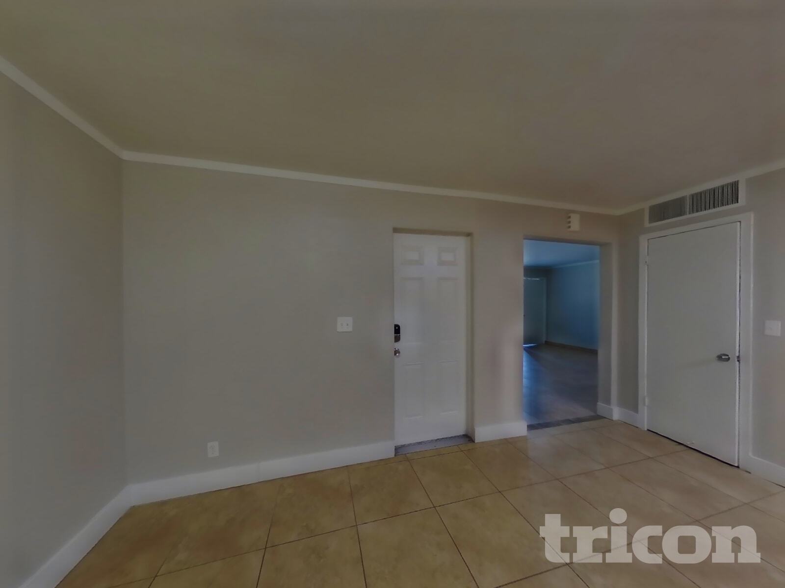 Building Photo - 1649 W Pueblo Ave