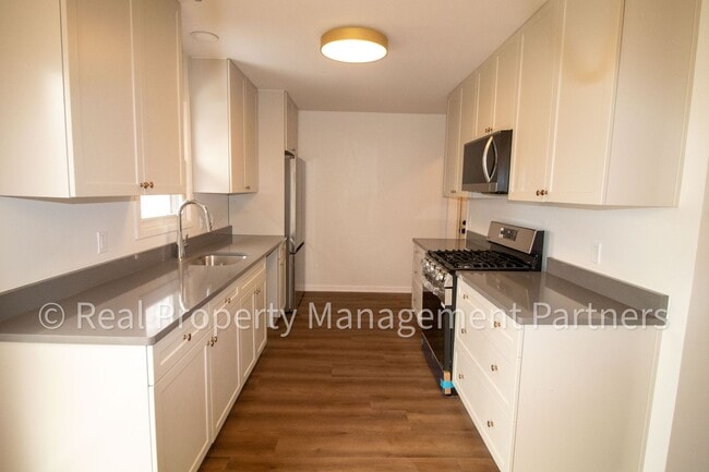 Building Photo - Fully Renovated 4 Bed, 2 Bath Home Near Breton Village