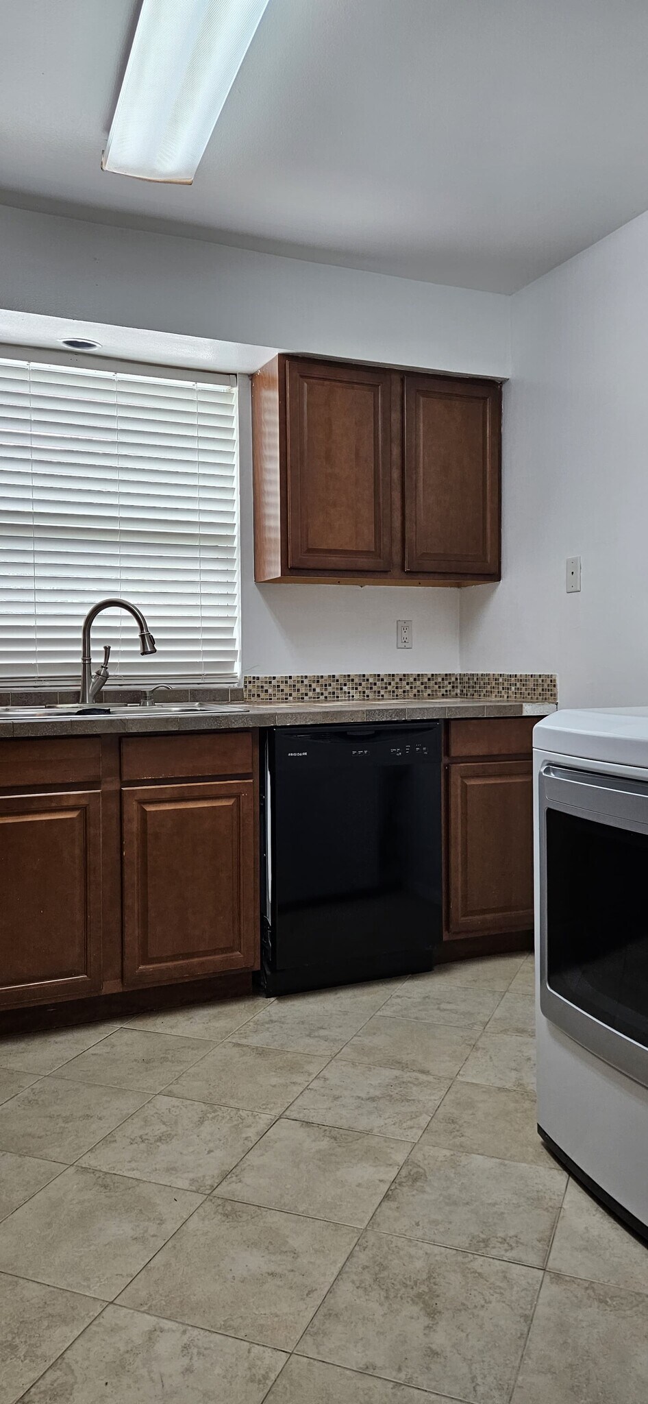 Building Photo - 7529 Abonado Rd