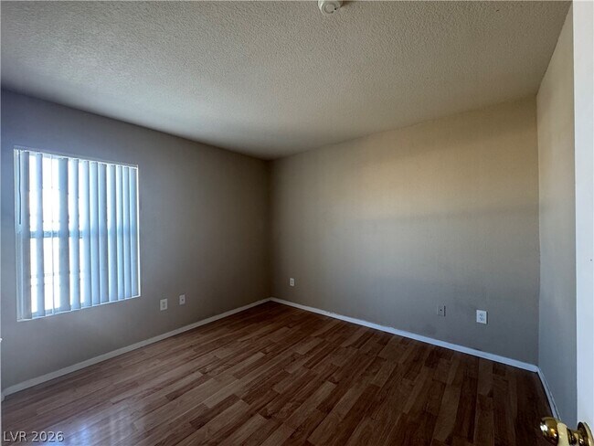 Building Photo - 7255 W Sunset Rd