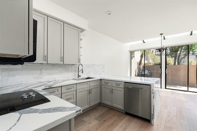 Building Photo - 7400 E Gainey Club Dr