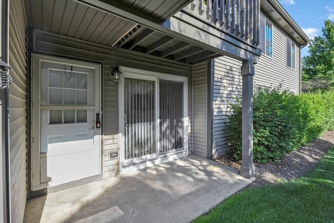 Building Photo - 329 Grissom Ct