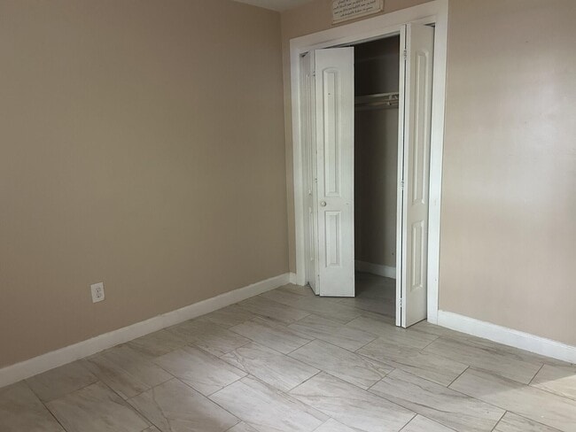 Building Photo - 1239 Imperial Lake Rd