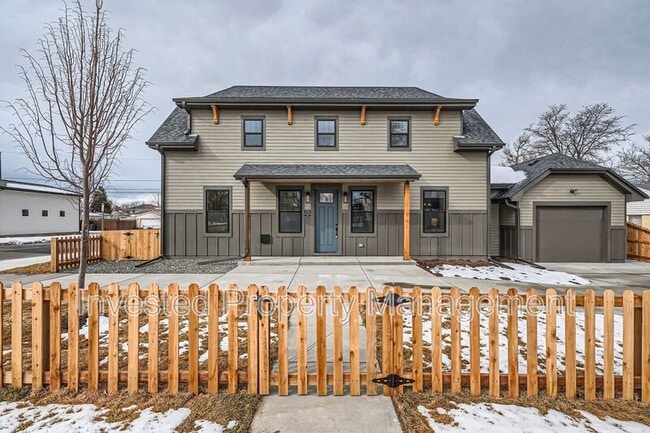 Building Photo - 3701 Steele St