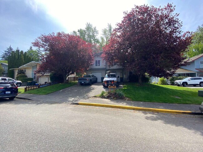 Building Photo - Quiet Corner Townhome | 2 Bed + 2 Bath | Spacious Bedrooms | Pet Friendly | W/D | $1,900/mo